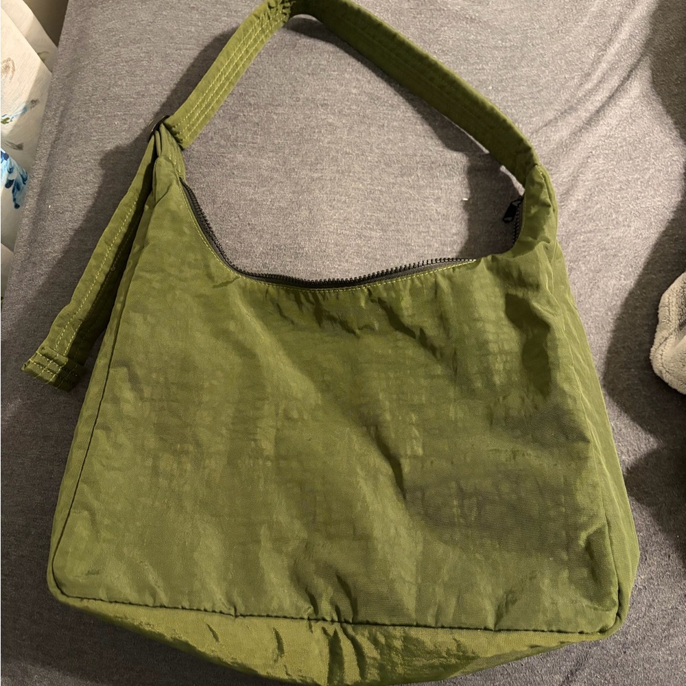LAUREL BAY REGULAR SHOULDER
